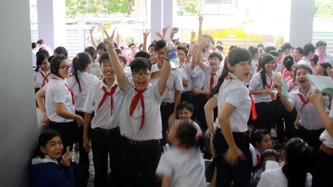 Vi sao nhieu giao vien, phu huynh ung ho nghi hoc ngay thu Bay?