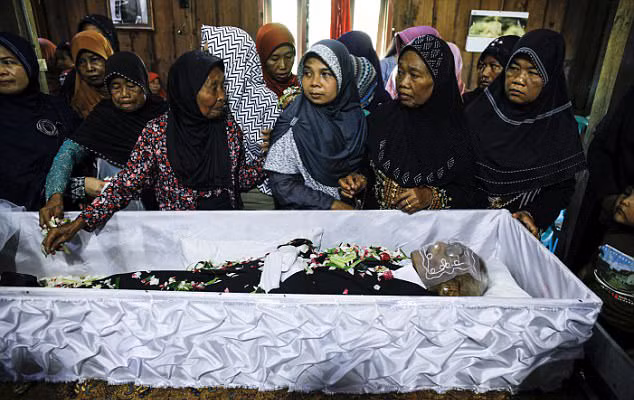 Cu ong dong nien voi V.I Lenin qua doi tho 146 tuoi