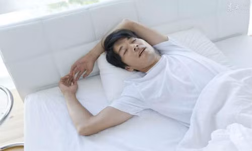 Chay dai khi ngu: Dau hieu nguy hiem cua suc khoe