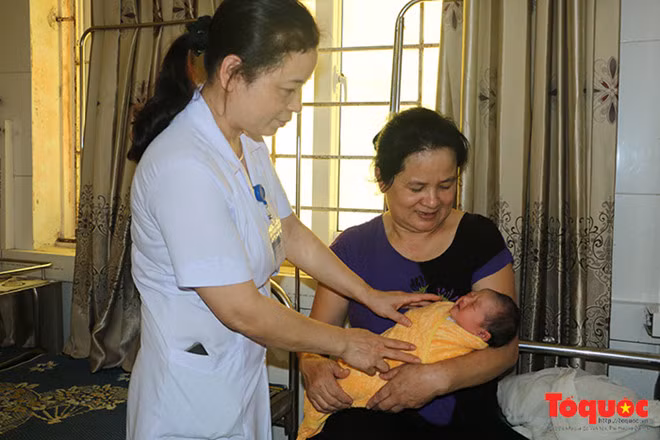 Ky dieu: Cuu song san phu thai 39 tuan ngoai tu cung-Hinh-2