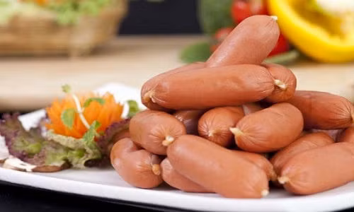 Tiet lo dang so ve tac hai cua xuc xich voi suc khoe