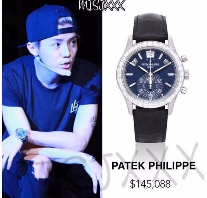 Cũng không quá khi nói rằng gần như chưa bao giờ fan thấy anh bỏ quên "người tình" đặc biệt này trên tay