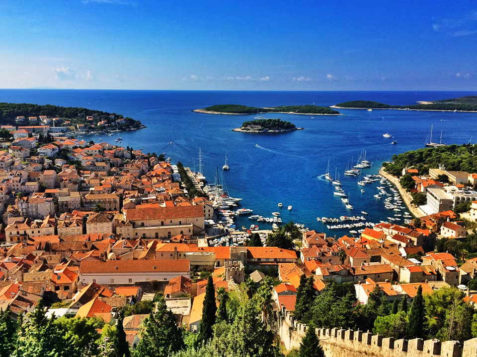 13 thiên đường đang chờ được khám phá ở châu Âu - Hình 5 13 thien duong dang cho duoc kham pha o chau Au-Hinh-5