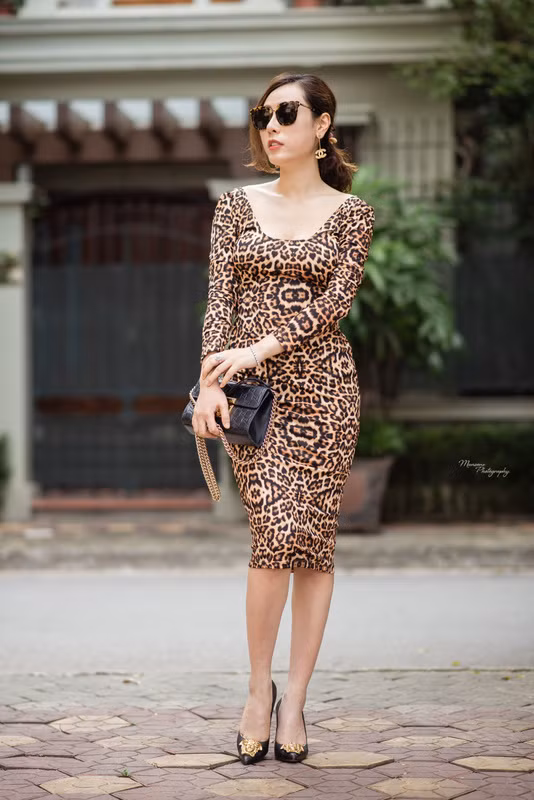 A hau Ngo Thuy Linh: Toi suy nghi 5 nam moi dam phau thuat mui!-Hinh-6