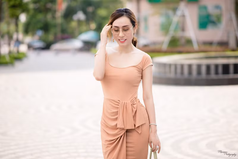 A hau Ngo Thuy Linh: Toi suy nghi 5 nam moi dam phau thuat mui!-Hinh-5