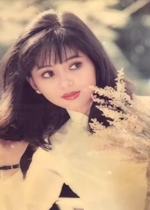 Sở hữu nhan sắc xinh đẹp, diễn xuất tự nhiên, Thủy Tiên được kỳ vọng có nhiều hoạt động nghệ thuật. Tuy nhiên, cô quyết định rời showbiz. Ảnh: Pháp Luật.