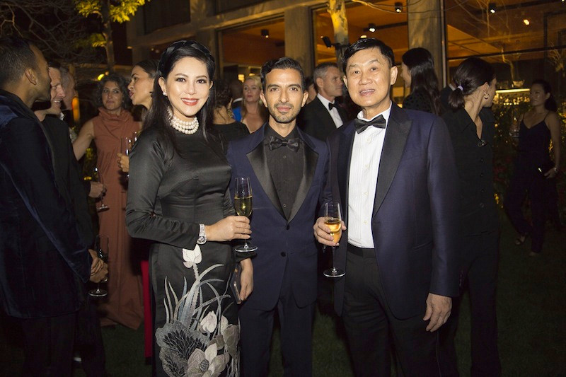 Cựu diễn viên Thủy Tiên tập trung kinh doanh sau khi kết hôn. Theo Đầu Tư, doanh nhân Johnathan Hạnh Nguyễn ban đầu chưa tin lắm, vẫn đứng sau giám sát, quản lý khi chuyển giao quyền điều hành cho vợ. Ảnh: Harper's Bazaar Việt Nam.