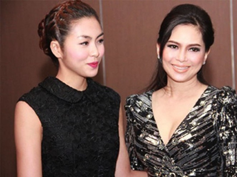 Doanh nhân Thủy Tiên gây chú ý khi xuất hiện bên Tăng Thanh Hà. Ảnh: Phụ Nữ Việt Nam.