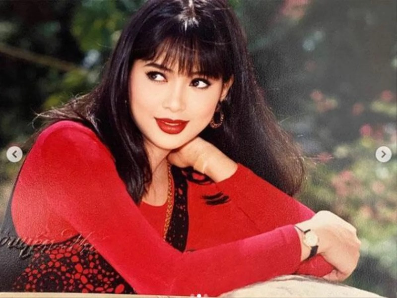 Mẹ chồng Tăng Thanh Hà làm tiếp viên hàng không rồi gặp gỡ và kết hôn với doanh nhân Johnathan Hạnh Nguyễn. Ảnh: Saostar.