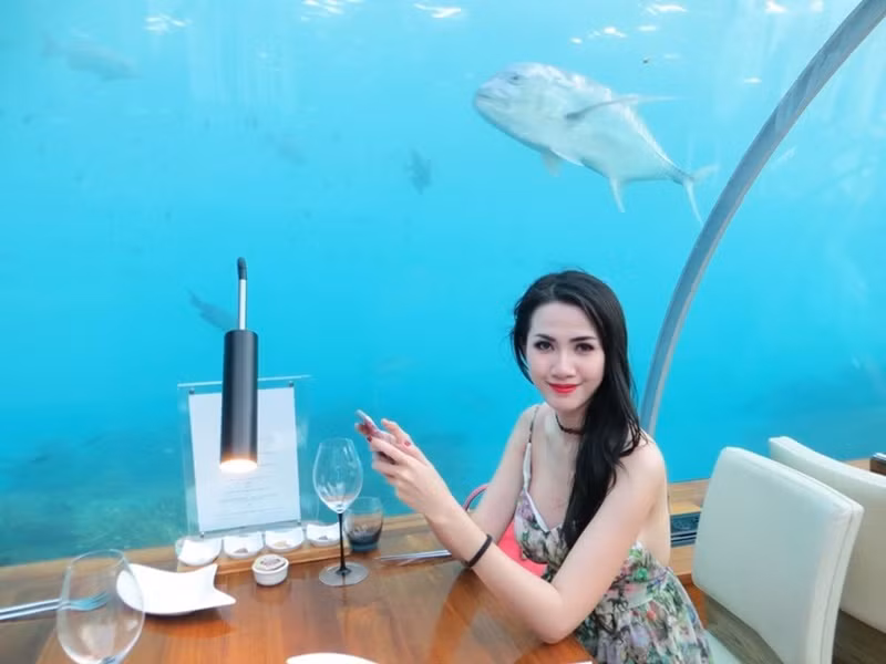 Phan Thị Mơ có nhiều chuyến du lịch xa xỉ.