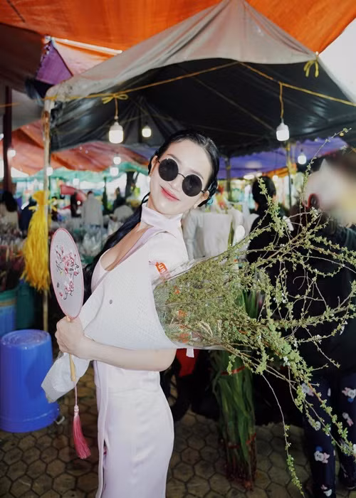 Hiện tại, Sĩ Thanh ca hát, đóng phim, kinh doanh.