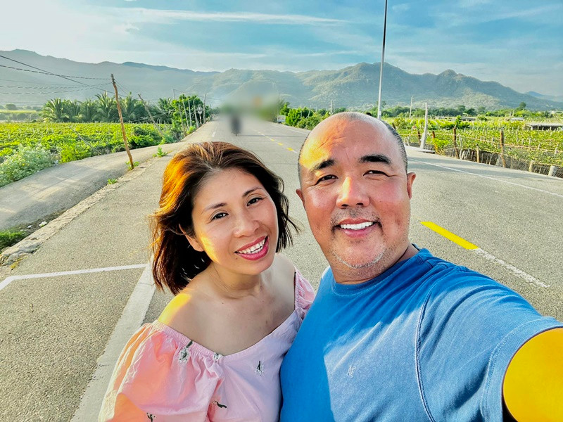 Sau 11 năm kết hôn, Quốc Thuận và Mai Liên vẫn giữ được lửa hôn nhân. Ảnh: FB Quốc Thuận.