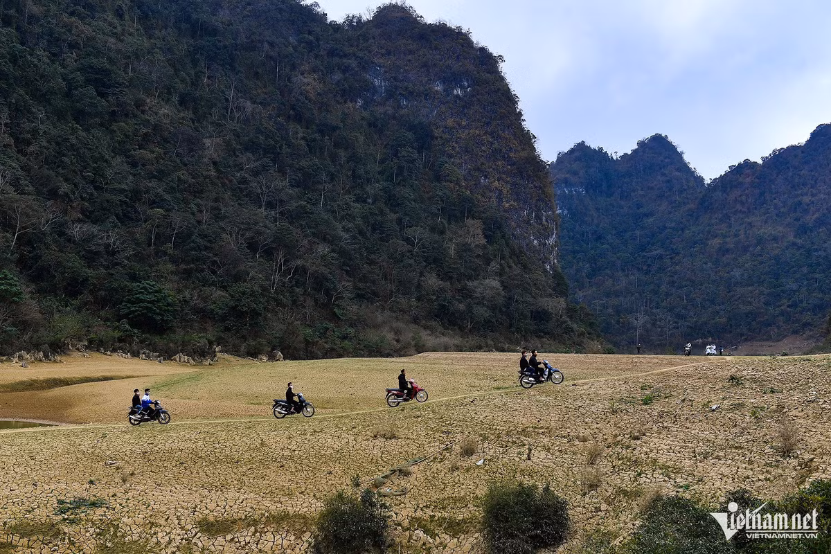 Mắt Thần Núi đã được Bộ Văn hóa, Thể thao và Du lịch xếp hạng Danh lam thắng cảnh quốc gia theo Quyết định số 1988/QĐ-BVHTTDL ngày 29/6/2021.