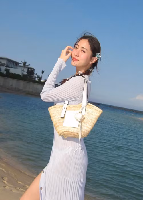 Trên tài khoản TikTok, chia sẻ về mẫu bạn trai lý tưởng, Lương Thùy Linh từng cho biết, cô không đặt ra tiêu chuẩn về ngoại hình mà mong rằng đối phương sẽ có tâm hồn đồng điệu với mình.