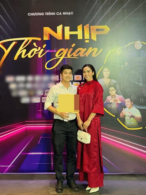 Doanh nhân Bửu Lộc và diễn viên Bella Mai thường xuyên sánh đôi tại các sự kiện. Ảnh: FB Bella Mai.