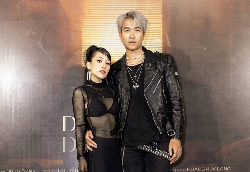 Năm 2022, Du Uyên công khai hẹn hò El Anh Thoại. Chia sẻ với Znews, bạn gái cũ của Đạt G cho biết, cô quen El Anh Thoại qua bạn bè. Ảnh: Znews.