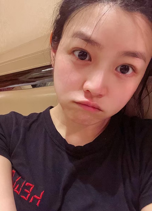 Trần Nghiên Hy được khen trẻ khi không son phấn. Ảnh: Instagram Trần Nghiên Hy.