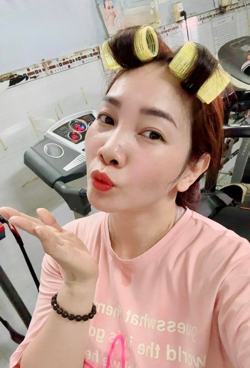 Mới đây, vợ chồng Cao Minh Đạt thăm khám tại một bệnh viện để tiến hành làm IVF (phương pháp thụ tinh trong ống nghiệm). Thanh Trúc cho biết, cô miệt mài tập thể dục để có sức khoẻ thật tốt cho việc có con.