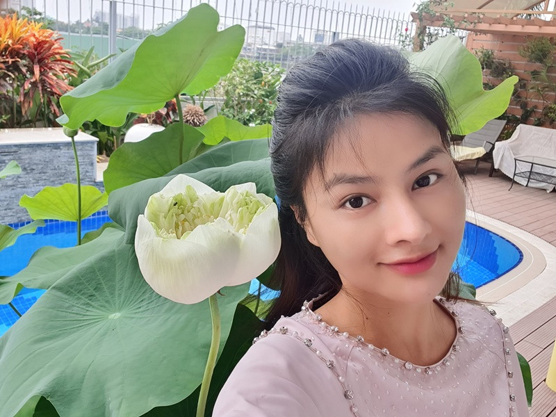Vũ Thu Phương từng tận hưởng cuộc sống thảnh thơi, hạnh phúc trong căn nhà rộng.