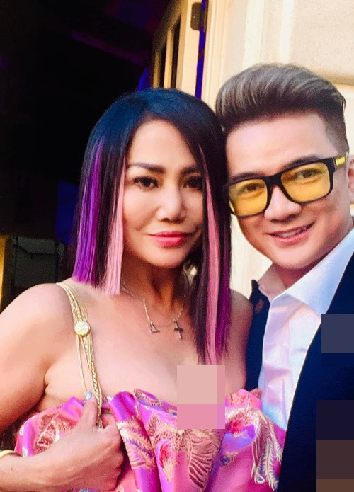 Nữ ca sĩ hải ngoại mê mua sắm hàng hiệu. Ảnh: FB Lynda Trang Đài.