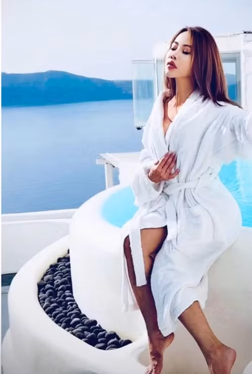 Phương Trang hoạt động âm nhạc ở Mỹ trong nhiều năm qua. Ảnh: FB Phương Trang.