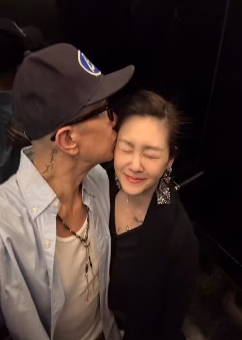 Do ngoài 40 tuổi, từng hôn mê trong lần sinh con thứ 2, Từ Hy Viên tuyên bố không có con chung với người chồng thứ hai. Phía DJ Koo khẳng định, anh không nghĩ đến chuyện con cái vì thể trạng Từ Hy Viên khá yếu. Ảnh: Instagram DJ Koo.