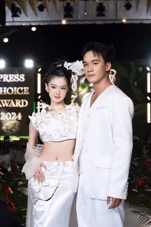 Cặp đôi diễn viên Yên Đan - Nhật Hoàng chia tay đúng như nhiều cư dân mạng đồn đoán. Phía Yên Đan chia sẻ trên trang cá nhân, cô và Nhật Hoàng cùng nhau trao đổi và thảo luận kỹ lưỡng để đi đến quyết định “đường ai nấy đi”. Ảnh: Dân Việt.