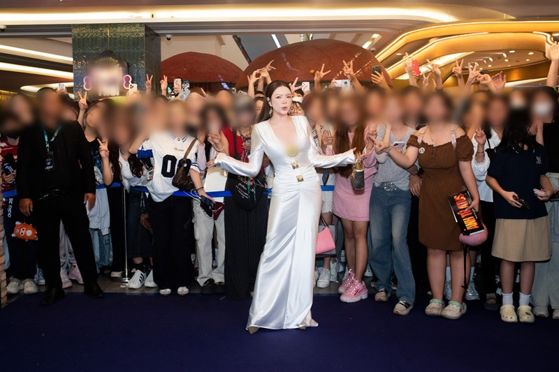 Sau phim Kẻ thứ ba ra rạp năm 2022, cô chưa trở lại màn ảnh.