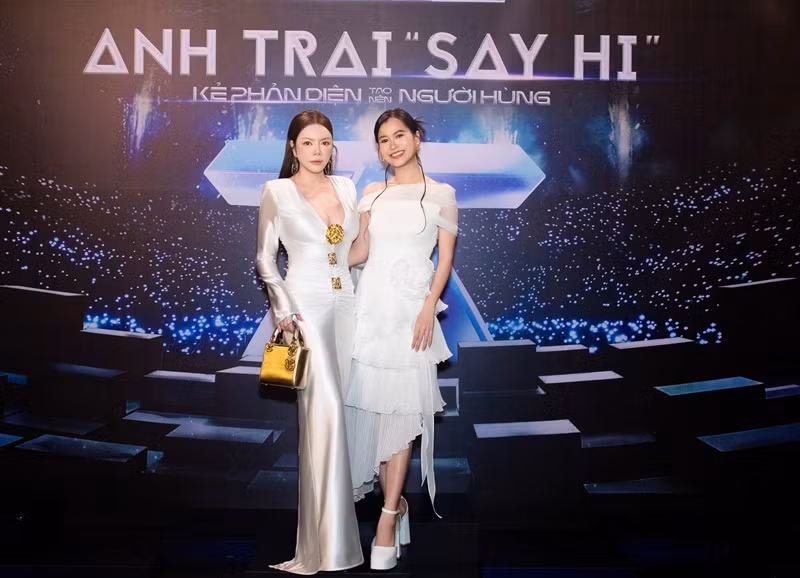 Tại buổi ra mắt phim, Lý Nhã Kỳ hội ngộ Lâm Vỹ Dạ và Lê Dương Bảo Lâm.