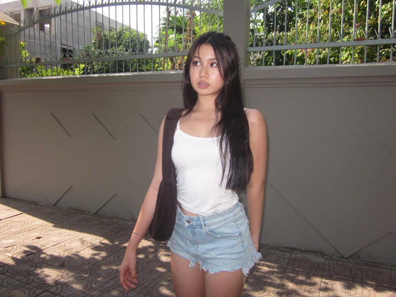 Theo Lưu Thiên Hương, con gái yêu thích pop dance có vũ đạo, thường tự biên đạo các bài nhảy của mình.