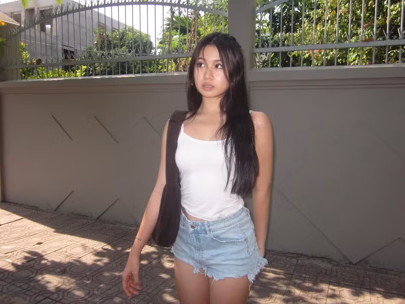 Theo Lưu Thiên Hương, con gái yêu thích pop dance có vũ đạo, thường tự biên đạo các bài nhảy của mình.