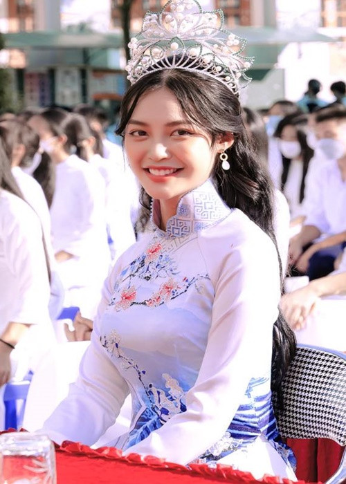 Người đẹp sinh năm 1999 từng đoạt vương miện Hoa hậu các Dân tộc Việt Nam 2022, giành danh hiệu Á hậu 2 Miss Friendship International 2023. Ảnh: FB Nông Thúy Hằng.