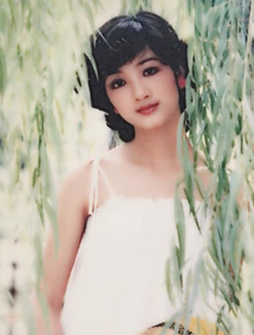 Nhan sắc cuốn hút, gây thương nhớ của Giáng My khi 18 tuổi. Ảnh: Dân Việt.
