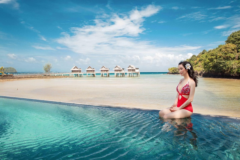 Ở tuổi U60, Giáng My vẫn tự tin khoe dáng với bikini. Ảnh: FB Giáng My.