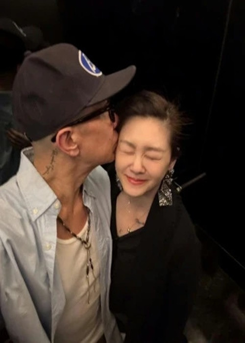 Từ Hy Viên kết hôn với DJ Koo năm 2022. Cả hai bên nhau trong chuyến du lịch cuối đời của Từ Hy Viên. Ảnh: Instagram DJ Koo.