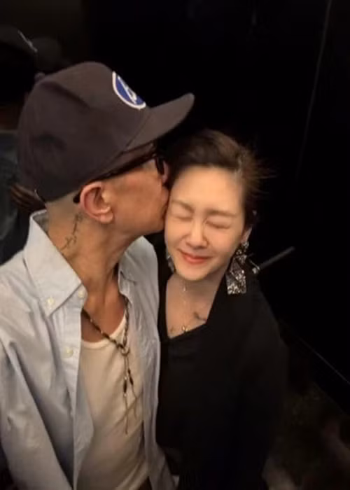 Từ Hy Viên kết hôn với DJ Koo năm 2022. Cả hai bên nhau trong chuyến du lịch cuối đời của Từ Hy Viên. Ảnh: Instagram DJ Koo.