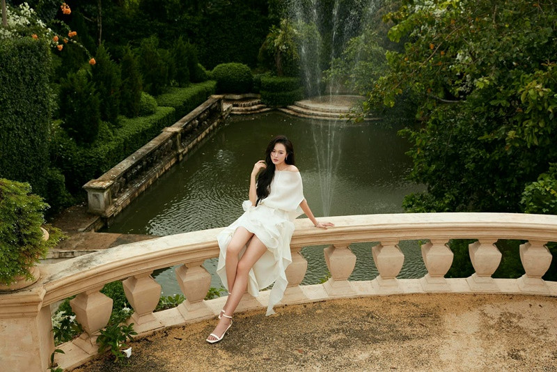 Anh Phạm không lên tiếng về ồn ào dự thảm đỏ. Còn phía Anh Đức bênh vực vợ.