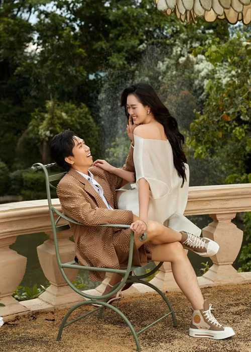 Theo Saostar, chính Trấn Thành là người đặt nghệ danh cho Anh Phạm.