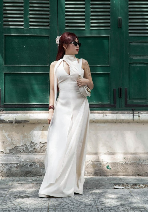 Phương Mỹ Quyên sở hữu nhan sắc gợi cảm, trẻ trung không thua kém hot girl. Ảnh: FB Phương Mỹ Quyên.