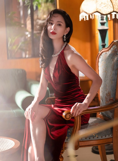 Nữ diễn viên 59 tuổi chưa lập gia đình và sinh con.