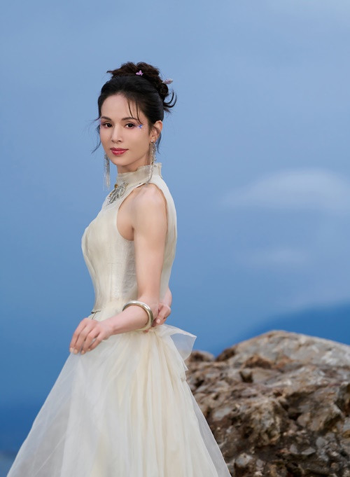 Lý Nhược Đồng khiến người hâm mộ mê đắm mỗi khi xuất hiện.