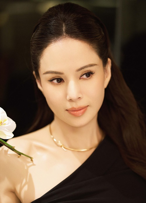 Theo Dân Việt, Lý Nhược Đồng khẳng định, cô đang sống trong giai đoạn rực rỡ, ý nghĩa nhất của cuộc đời.