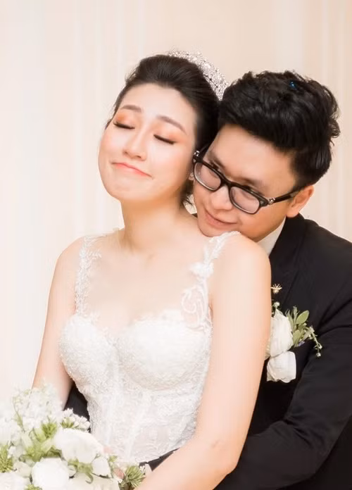 Gia Lộc kém Tú Anh 1 tuổi, làm việc trong ngành xây dựng. Ảnh: Znews.