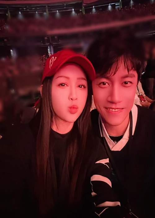 Vợ chồng Trần Kiều Ân thường xuyên đi du lịch, xem show ca nhạc. Ảnh: Instagram Trần Kiều Ân.