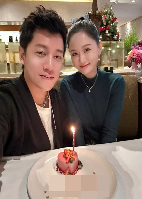 Alan hạnh phúc đón sinh nhật bên Trần Kiều Ân. Ảnh: Instagram Trần Kiều Ân.