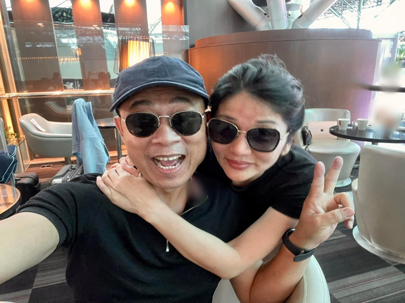 Cặp đôi thường xuyên đi du lịch.