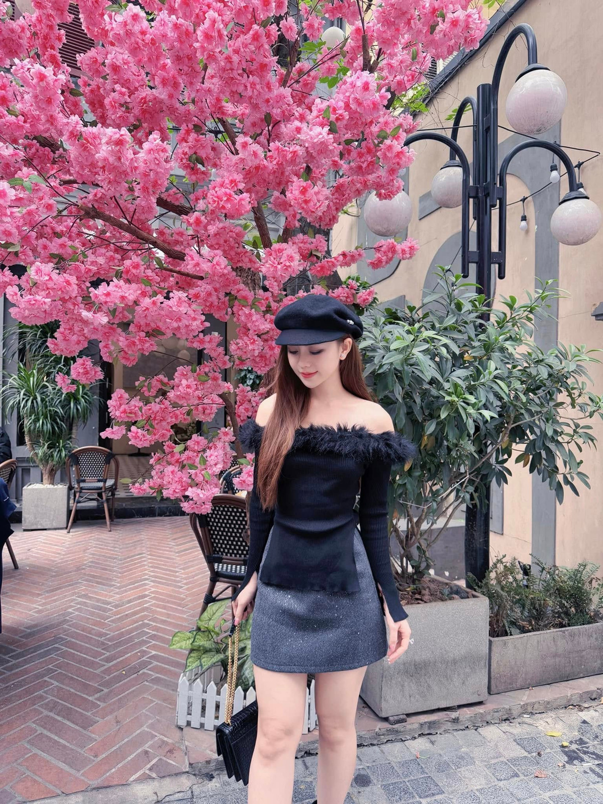 Trước Tết, Quỳnh Kool giữ được thân hình đầy thon gọn.