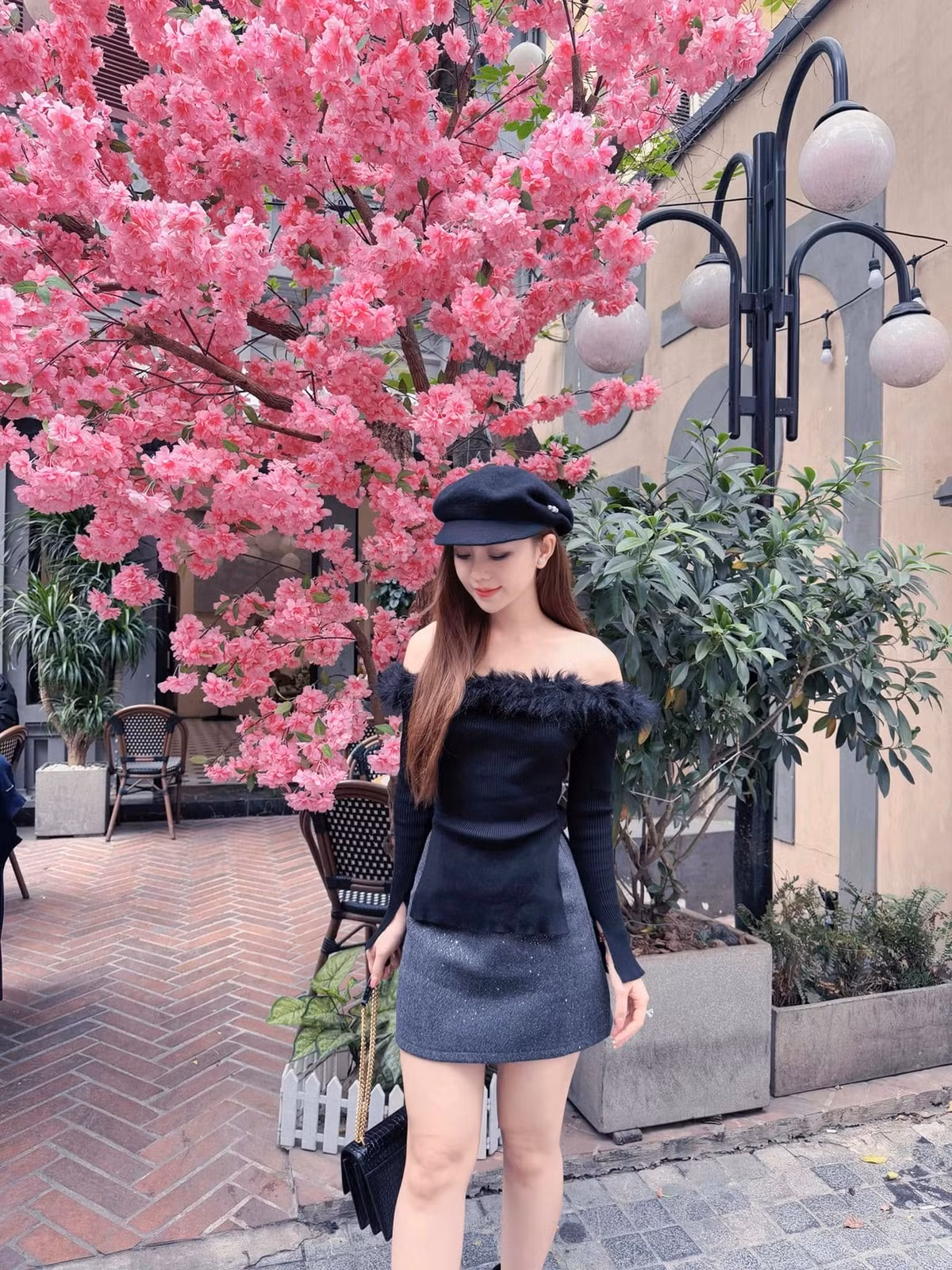 Trước Tết, Quỳnh Kool giữ được thân hình đầy thon gọn.