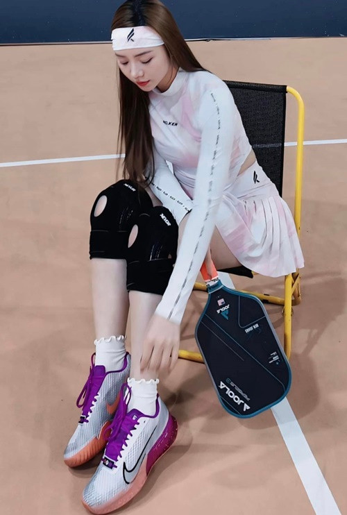 Nữ diễn viên sinh năm 1995 từng thừa nhận, cô thường tăng cân vào đùi.