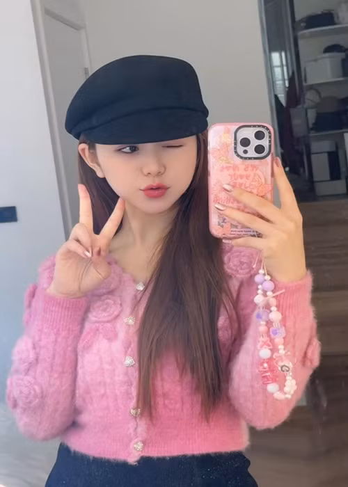 Quỳnh Kool tham gia nhiều bộ phim như: Đừng làm mẹ cáu, Quỳnh búp bê, Nàng dâu order, Đừng bắt em phải quên, Chúng ta của 8 năm sau...